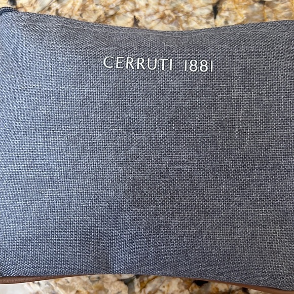 New Lufthansa Travel Case by Cerruti 1881 - Picture 2 of 2